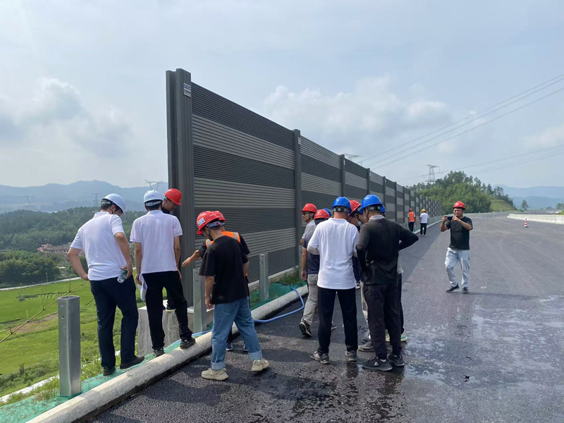声屏障安装 声屏障安装